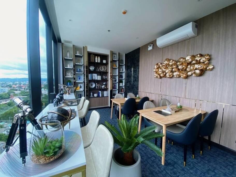 Astra Sky River High Floor,3 Bedrooms 97㎡ 山景房带浴缸 치앙마이 외부 사진