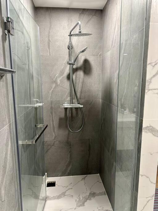 Astra Sky River High Floor,3 Bedrooms 97㎡ 山景房带浴缸 치앙마이 외부 사진