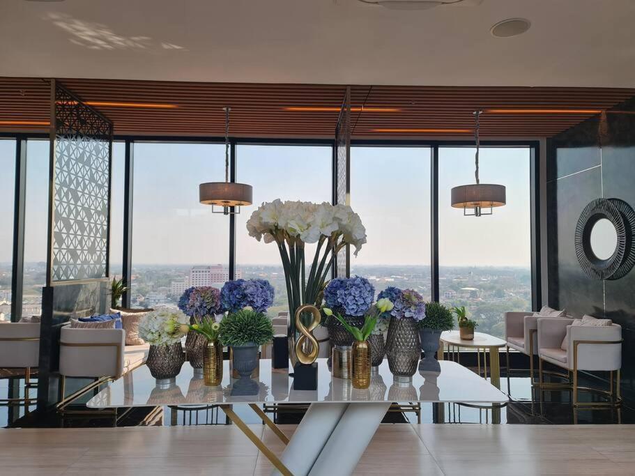 Astra Sky River High Floor,3 Bedrooms 97㎡ 山景房带浴缸 치앙마이 외부 사진